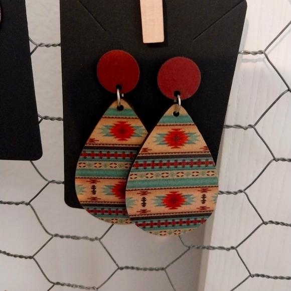 Hand Crafted Multicolor Patterned Earrings - Picture 1 of 1